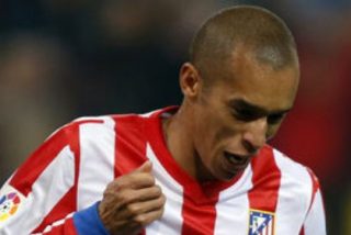 Recula y podr&iacute;a quedarse en el Atl&eacute;tico