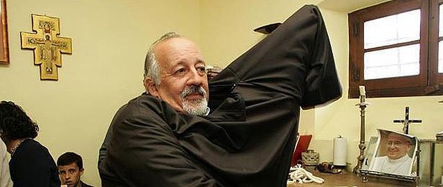 El Vaticano invita a Jesús Sanz a dialogar con el Padre Chus