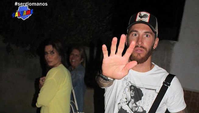 'S&aacute;lvame' emite la espeluznante bronca entre Sergio Ramos, Pilar Rubio y una fot&oacute;grafa: "&iexcl;Eres mongola!"