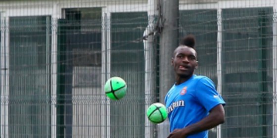 El M&aacute;laga se vuelve a fijar en Thievy