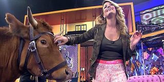 Telecinco 'deja sin voz' a las chicas de 'Hable con ellas' al cancelar su programa