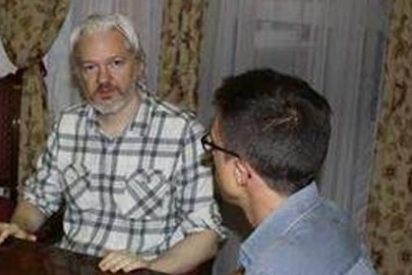 Podemos defiende ahora la "libertad de informaci&oacute;n" y toma al esp&iacute;a Assange como reh&eacute;n de sus ideas