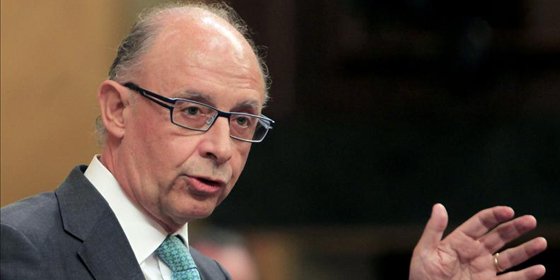El Gobierno congela el sueldo a los funcionarios