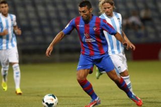 Barral responde a la prensa en Twitter