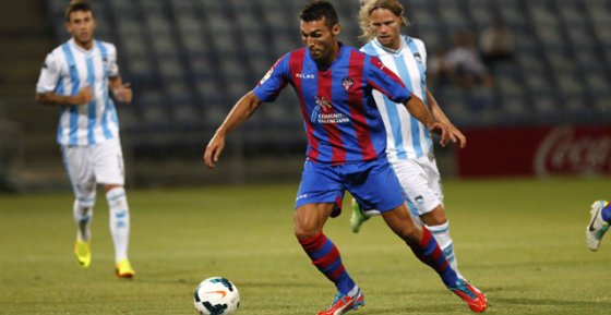 Barral responde a la prensa en Twitter