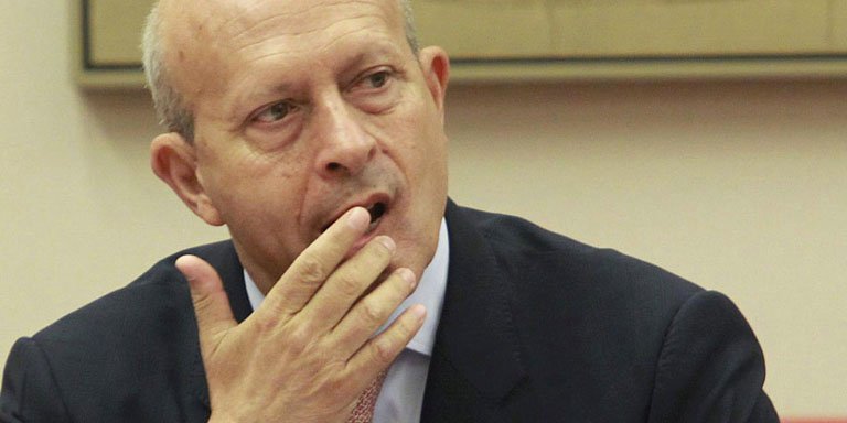 El Congreso rechaza pedir al Gobierno la dimisi&oacute;n de Wert y la retirada del decreto de escolarizaci&oacute;n en castellano