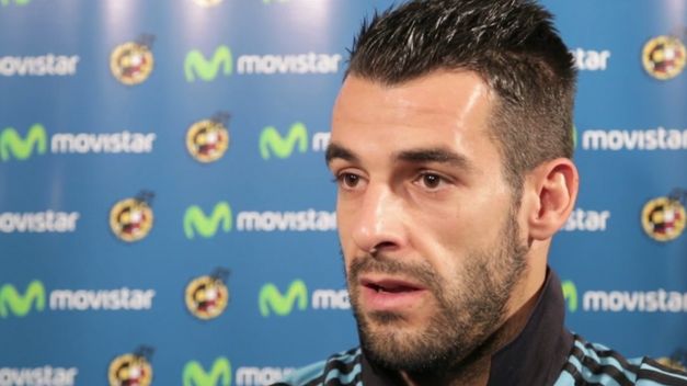 Negredo manda un tweet a los aficionados tras su debut con el Valencia