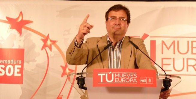 El socialista Fern&aacute;ndez Vara considera que una alianza PSOE-PP frente a Podemos ser&iacute;a un "error garrafal"