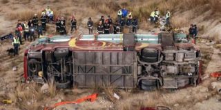 Al menos 14 muertos y 38 heridos en un accidente de autob&uacute;s en Murcia