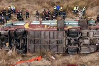 Al menos 14 muertos y 38 heridos en un accidente de autob&uacute;s en Murcia
