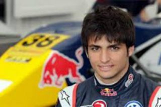 Toro Rosso confirma a Carlos Sainz para 2015