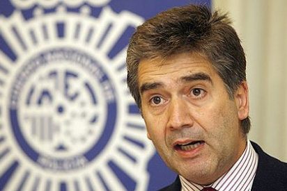 Cosidó quiere modificar el criterio para el nombramiento de los comisarios principales de la Policía