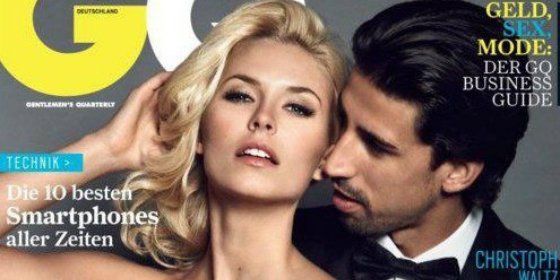 La novia de Khedira vuelve a reventar las redes sociales fumado desnuda