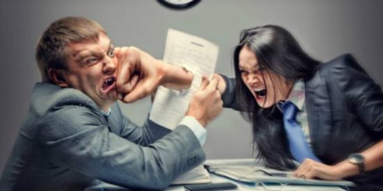 C&oacute;mo enfrentarse a la gente t&oacute;xica y abusona de la oficina sin perder los papeles