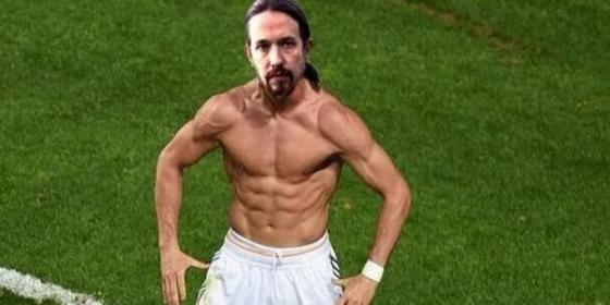Podemos sacar&aacute; tarjeta roja si 'pita' en el Gobierno: &iexcl;Los futbolistas sin estudios no podr&aacute;n jugar en Primera!