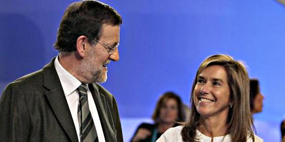 La ruleta rusa del PP: cómo Rajoy miró a los ojos a Mato y se despidió