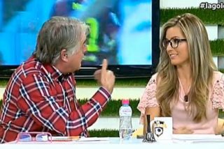 Siro L&oacute;pez manda callar a Danae Boronat tras mediar en la bronca con Brotons: "El que dirige el programa soy yo"