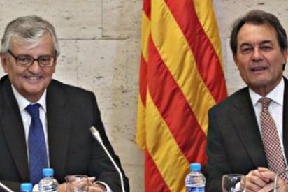 Torres-Dulce da un golpe de mazo y ordena presentar la querella contra Mas sin el apoyo de la Fiscal&iacute;a catalana