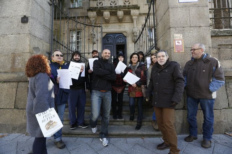 Apostasía colectiva frente al Obispado de Ourense