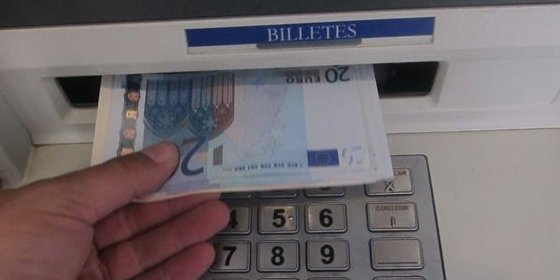 Los consumidores espa&ntilde;oles reprochan la falta de transparencia de los bancos