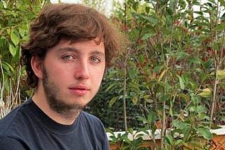 Cita secreta entre el 'Peque&ntilde;o Nicol&aacute;s y un encapuchado misterioso del CNI