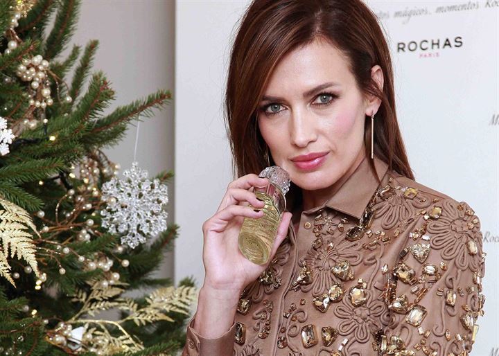 Nieves Álvarez protagoniza el spot navideño de "Momentos Mágicos, Momentos Rochas"