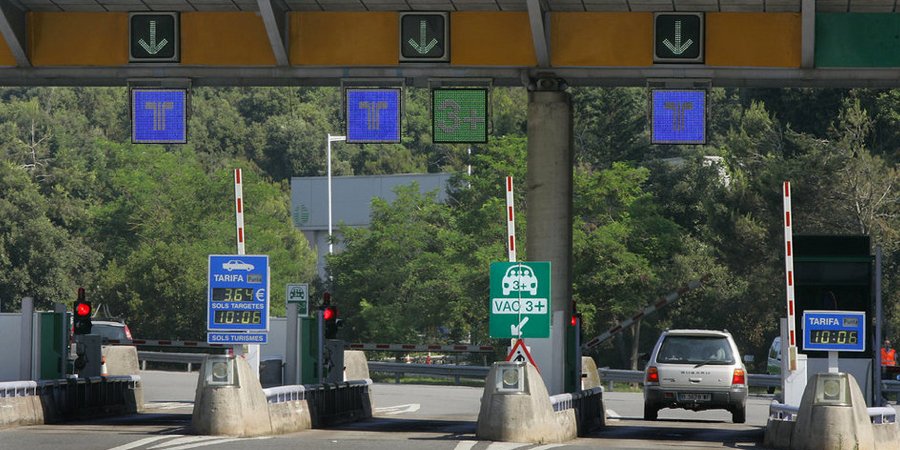 El peaje de las autopistas no subir&aacute; en 2015