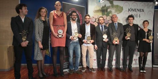 Los vinos de La Mancha se consagran en el Santiago Bernab&eacute;u repartiendo solidaridad