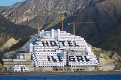 El Algarrobico cumple 20 a&ntilde;os: la promesa de la socialista Montero que se diluy&oacute; en Almer&iacute;a