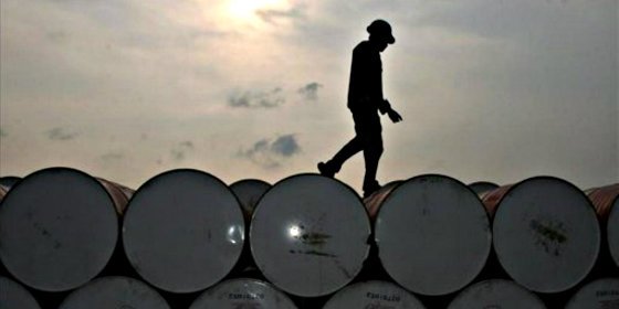 &iquest;Qui&eacute;n est&aacute; detr&aacute;s del desplome del precio del petr&oacute;leo?