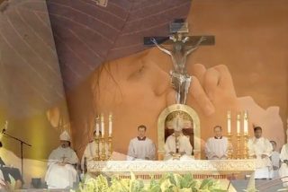 La &uacute;ltima misa del Papa en Filipinas: "El principal pa&iacute;s cat&oacute;lico de Asia es un don de Dios y una bendici&oacute;n"