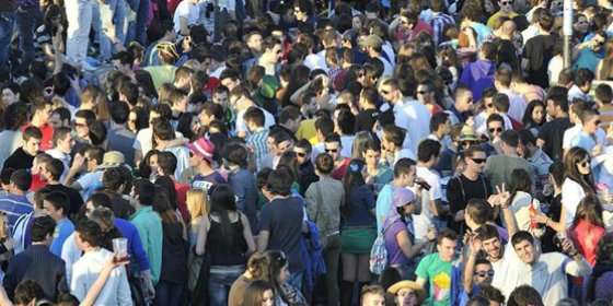 Las inacabables campanadas 'rave' de Nochevieja en Valencia que dejan sorda a la cordura