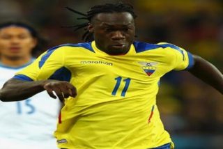 Caicedo pudo ser el delantero del Valencia