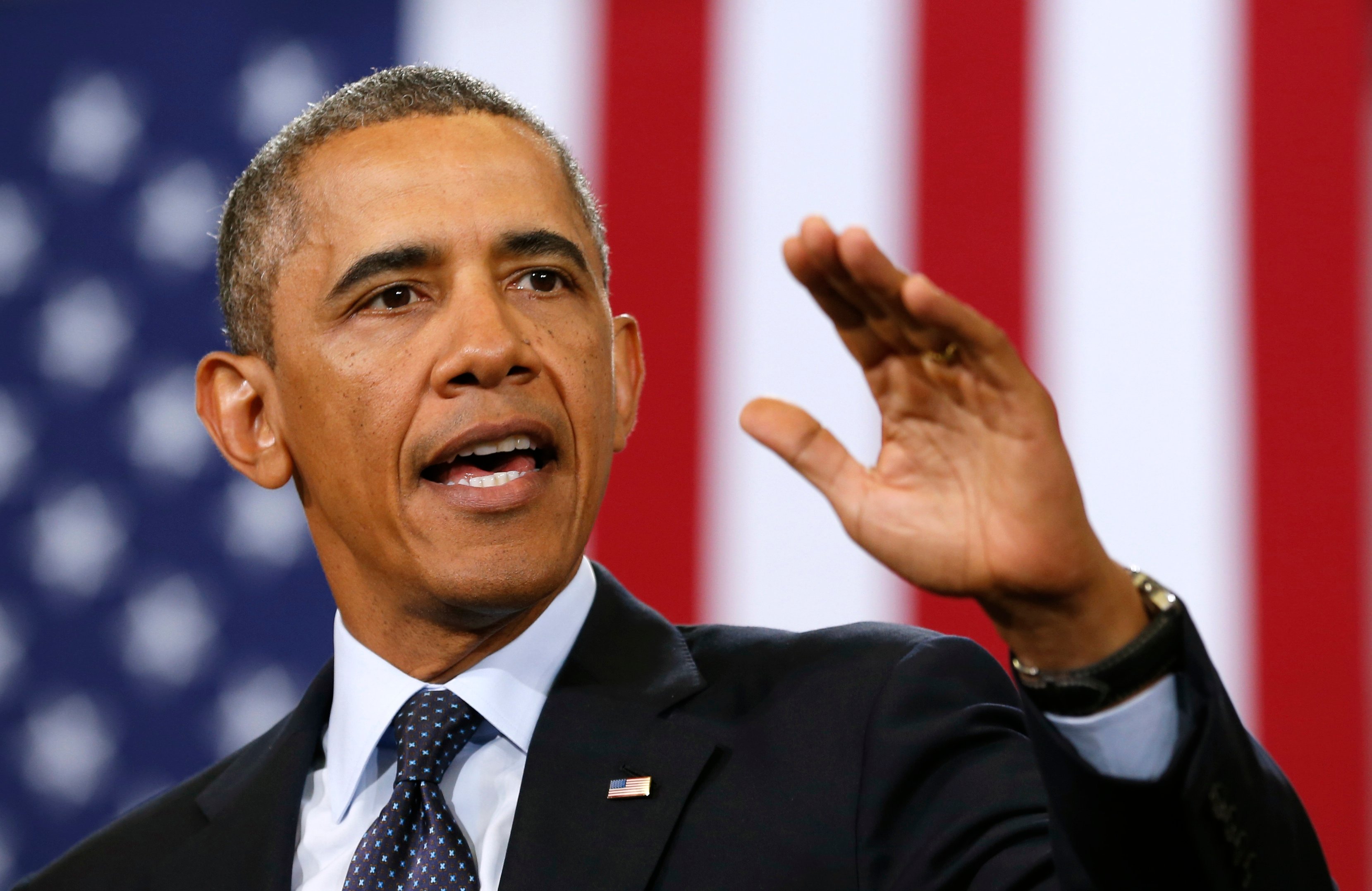 Obama se mete en camisa de once varas y dice que no se puede seguir "presionando" a Grecia