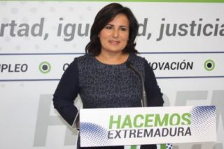 Francisca Rosa (PP) al PSOE: "A pesar de estar en Carnaval, no traten la Educaci&oacute;n y la Sanidad como una chirigota"