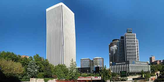 Los 10 edificios más lujosos y emblemáticos que posee Amancio Ortega en todo el mundo