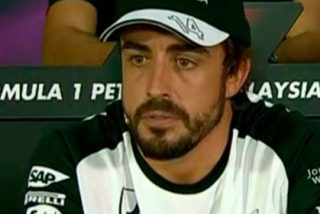 Suspenden a una periodista por insultar a Fernando Alonso en Twitter