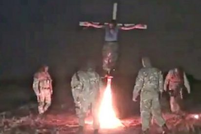 Los nazis ucranianos que crucifican y queman vivo a un prorruso