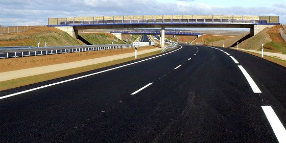 El Ayuntamiento de Montehermoso reclama a la Junta la correcta señalización de acceso en la autovía