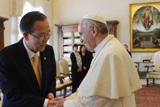 Ban Ki-moon y Bergoglio hablar&aacute;n sobre la tragedia de los inmigrantes