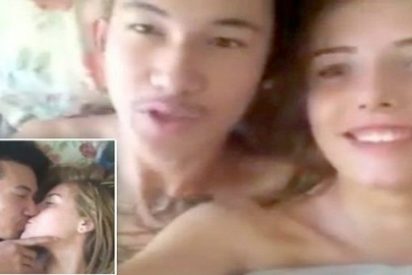 [V&iacute;deo] La cornuda que se graba desnuda en la cama con otro para vengarse