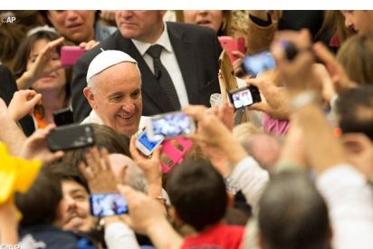 El Papa pide una "movilizaci&oacute;n general" contra el paro juvenil