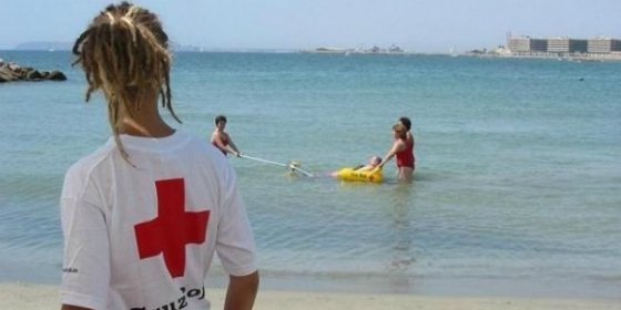 Cruz Roja M&eacute;rida impartir&aacute; un curso de Socorrismo Acu&aacute;tico en junio