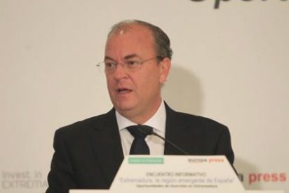 Monago avanza una estrategia industrial para superar el 15% del PIB en 2020