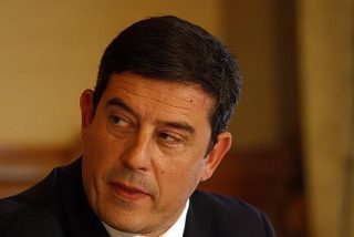 Besteiro avanza que el PP pierde las diputaciones de A Coru&ntilde;a y Pontevedra