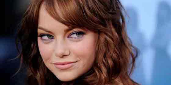 Emma Stone deslumbra con Dior en la alfombra de Cannes