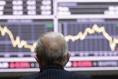 El Ibex cierra en negativo (-0,78%), por debajo de los 10.800 enteros, pero gana un 4,7% en el semestre
