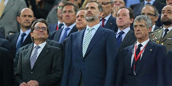 Multas rid&iacute;culas al Bar&ccedil;a y al Athl&eacute;tic por pitar el himno nacional