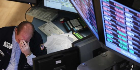 El 'mi&eacute;rcoles negro' en la bolsa de China sacude los mercados