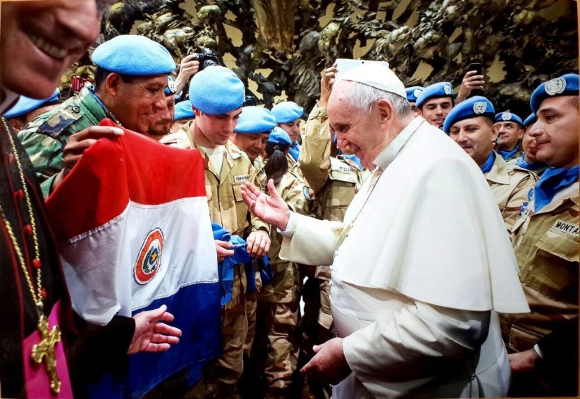 Un pa&iacute;s entre la emoci&oacute;n y la corrupci&oacute;n